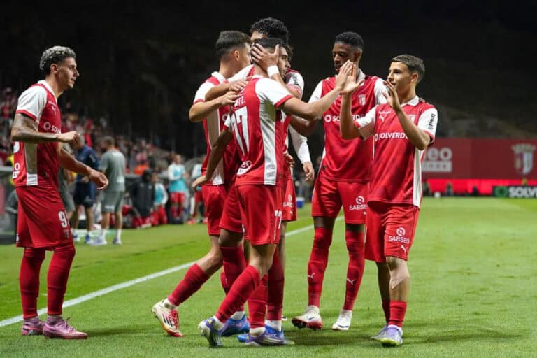 SC Braga segue em frente na Liga Europa depois de voltar a golear Lincoln Red Imps