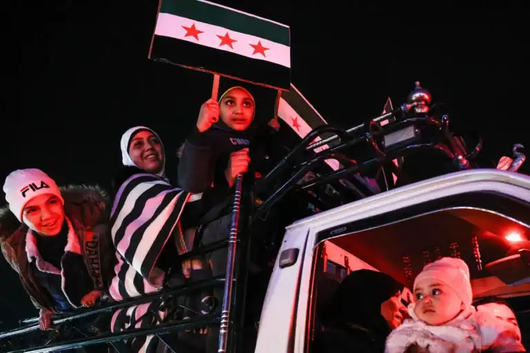 Cerca de 850 mil refugiados regressaram à Síria desde queda de Al-Assad