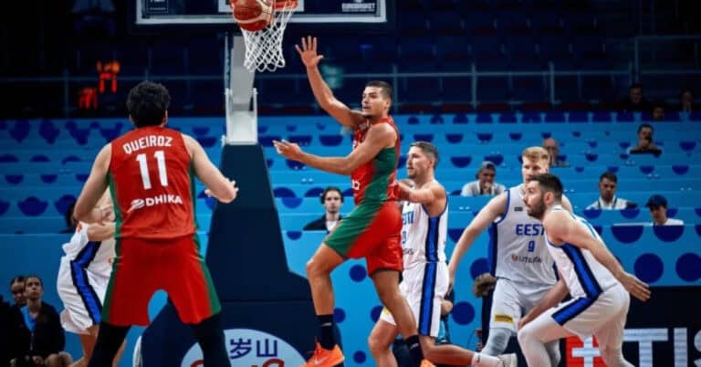 Portugal vence Estónia e qualifica-se para os oitavos de final do Eurobasket