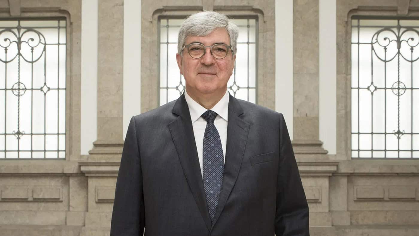 Reitor do Porto denuncia “pressões” para aceitar entradas ilegais em Medicina