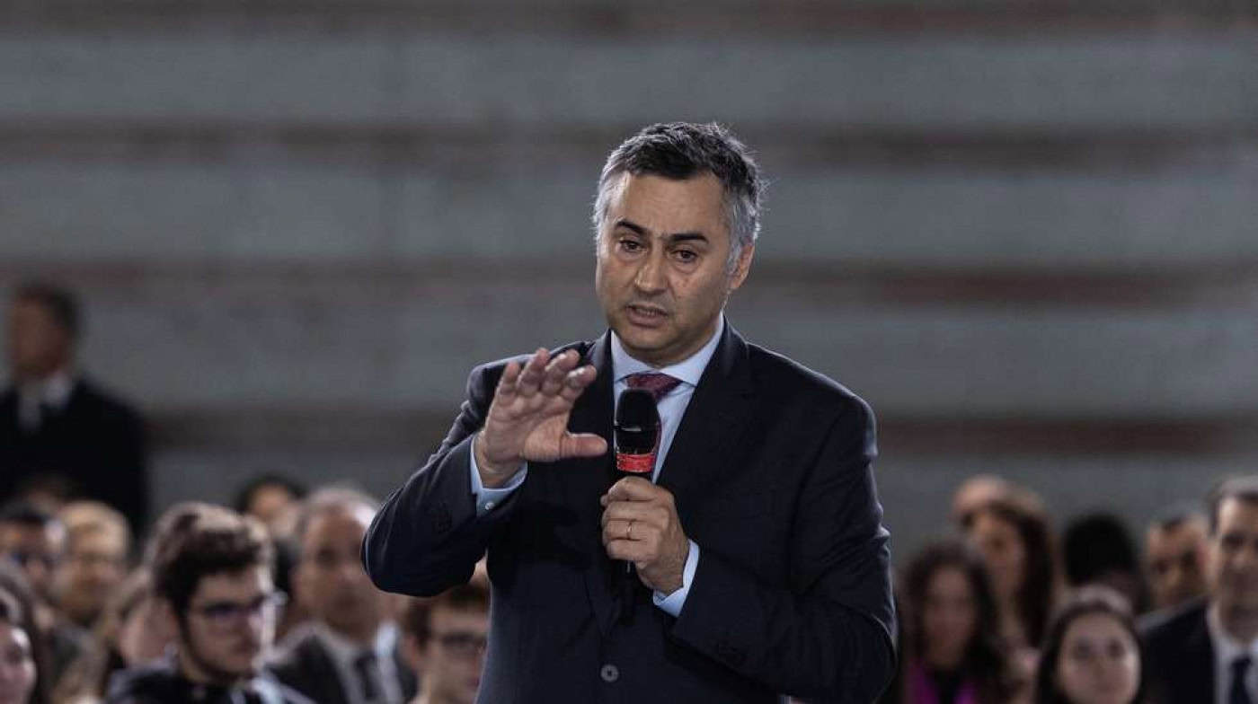 Colocação de professores será duas vezes mais rápida agora