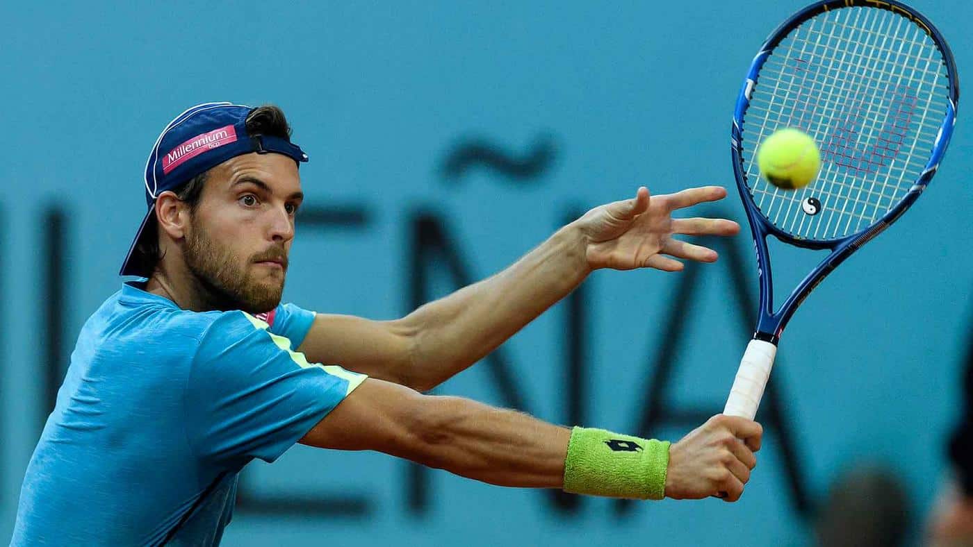 João Sousa sobe 10 lugares no ranking ATP