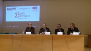 BabeliUM. Bodas de Prata com “Português Na Casa do Mundo”