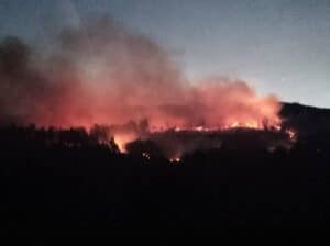 Incêndio dominado de madrugada em Guimarães