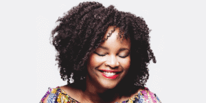 Selma Uamusse: "O melhor de mim acontece em palco"