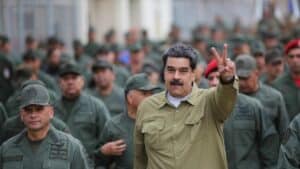 Maduro rejeita convocar eleições ou abandonar o poder