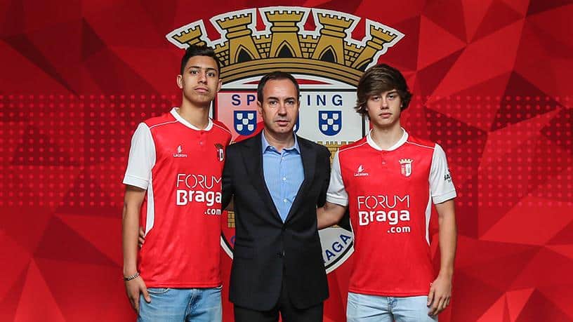 Berna e Yan Said assinam contrato profissional no SC Braga