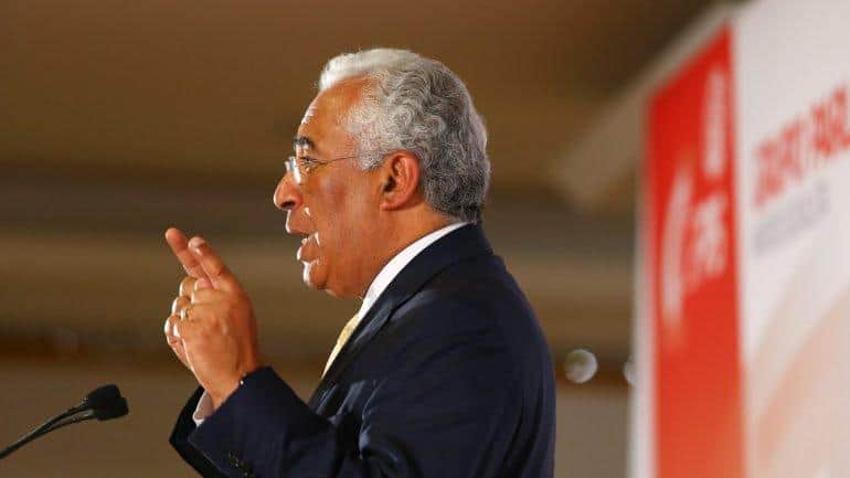 Costa admite aumentos na função pública em 2019