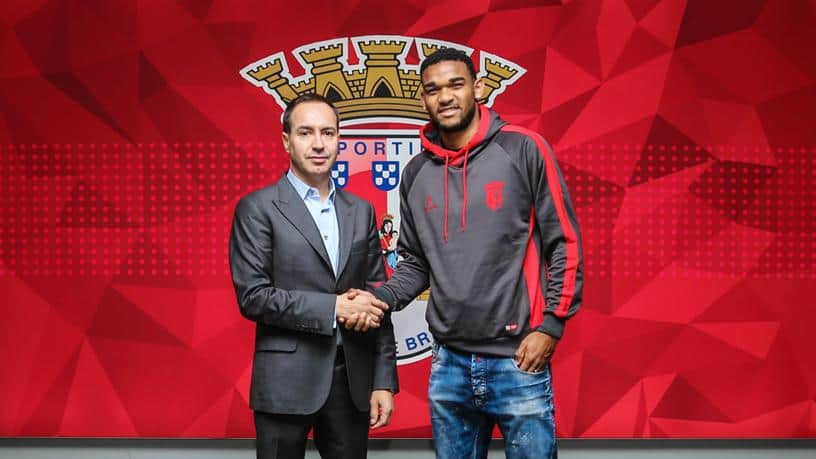 Bruno Viana assina por cinco temporadas