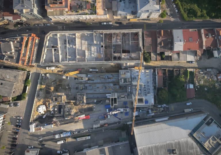 Obra na residência Confiança corta trânsito durante mais de dois meses