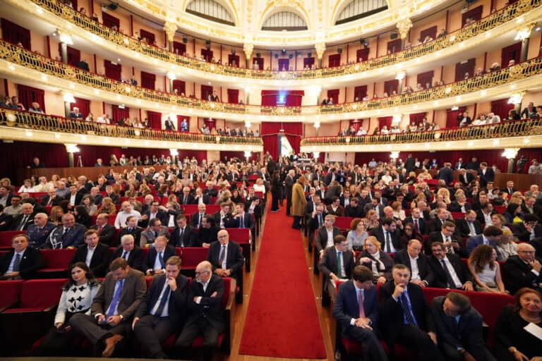 Rodrigues vai atribuir Chave de Honra da Cidade a Mesquita e Rio
