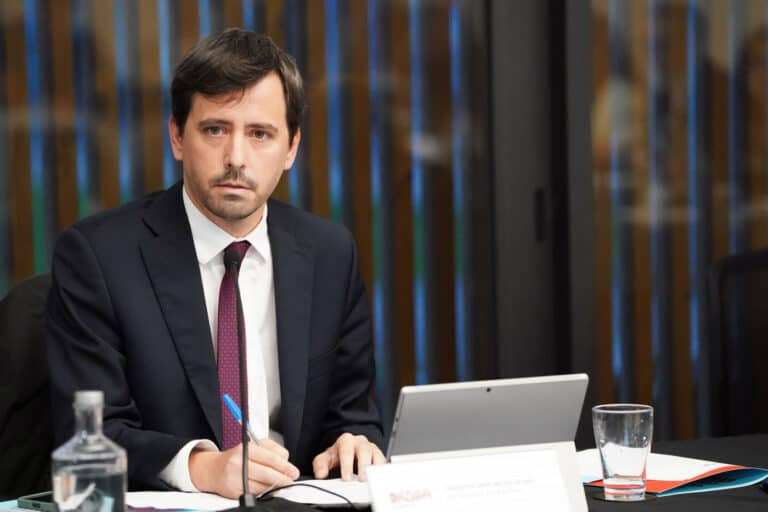 Empreitada de requalificação do Pópulo e vias envolventes chumbada em reunião