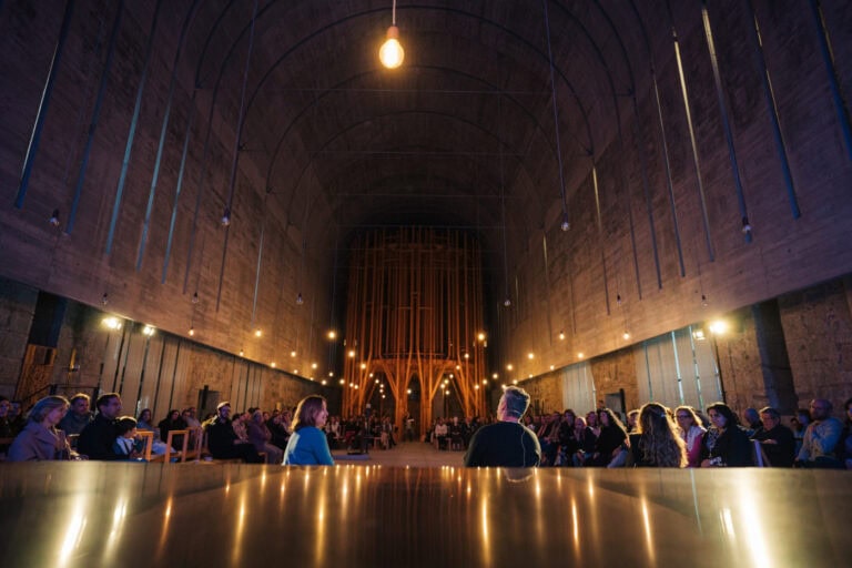 Músico Dino D’Santiago vai estar no último dia do Festival Literário Utopia