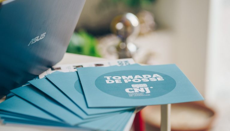 Juliana Soares e Francisco Garcia: Duas visões para o futuro do Conselho Nacional de Juventude