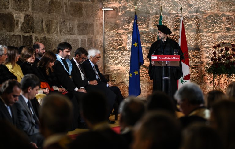 UMinho assinala 52 anos com cerimónia solene no Salão Medieval