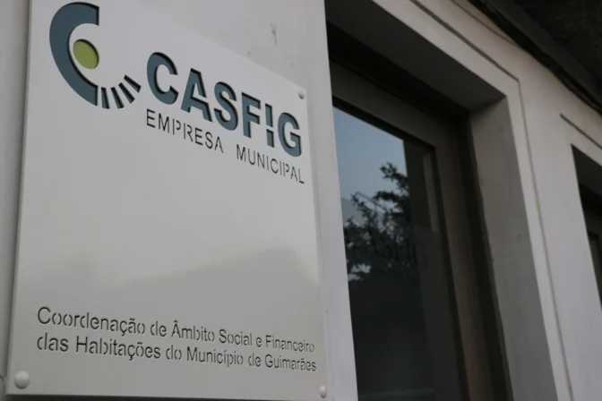 Presidente da Câmara de Guimarães admite preocupação com estado da habitação social gerida pela CASFIG