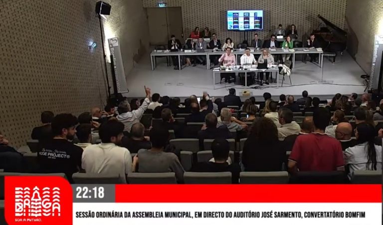 AM de Braga discute revisão orçamental, empréstimo e transportes
