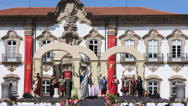 ‘Braga Romana’ condiciona trânsito no centro de Braga