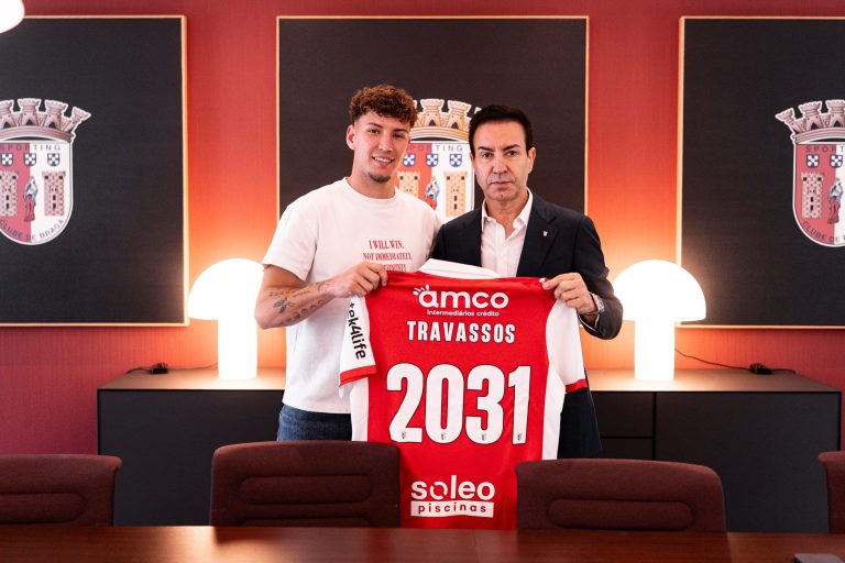 Diogo Travassos oficializado no SC Braga. “Sinto que o clube confia e quer apostar em mim”