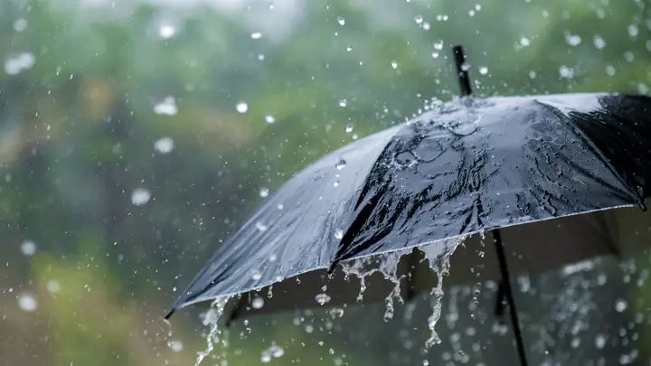 Todos os distritos do continente sob aviso amarelo por causa da chuva