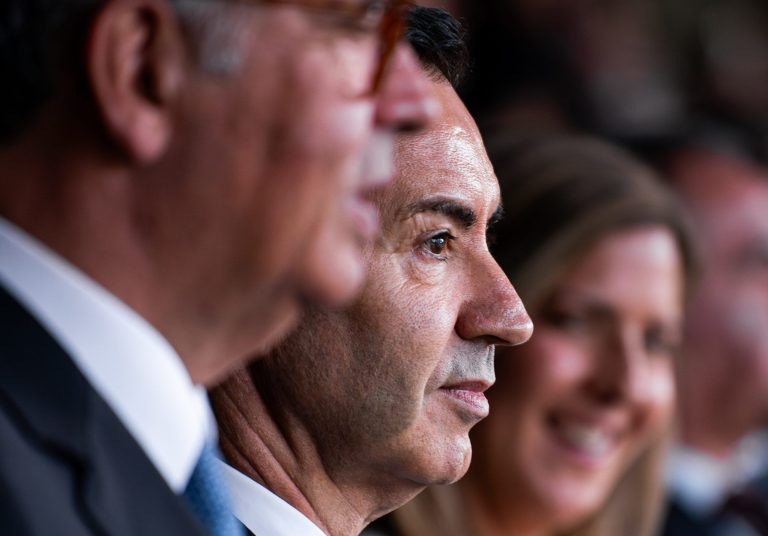 Mundial. Salvador critica ausência de Ricardo Horta. Martinez responde