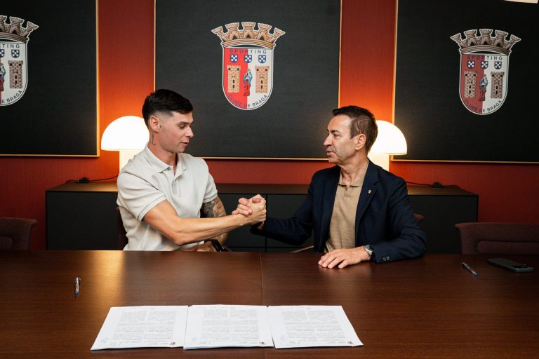 Sergio Barcia assina pelo SC Braga até 2030