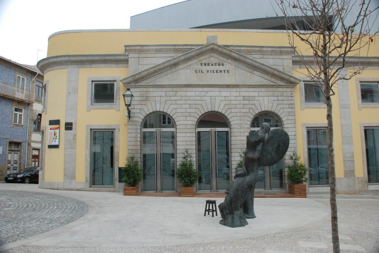 Theatro Gil Vicente leva programação diversificada a Barcelos durante mês de julho